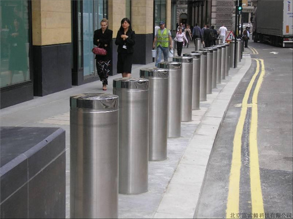 Advanced Waterproof Automatic Driveway Bollards Traffic Control System For Street