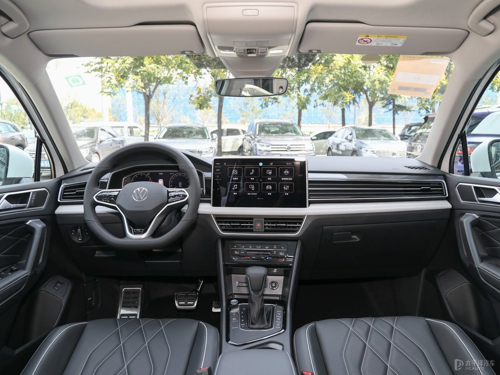 PHEV Gasoline Powered Vehicles Plug In Hybrid Flagship Version