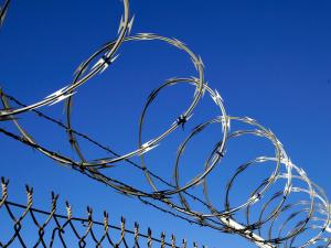 Wholesale Iron Galvanized Razor Barbed Wire 10M For Warehouses from china suppliers
