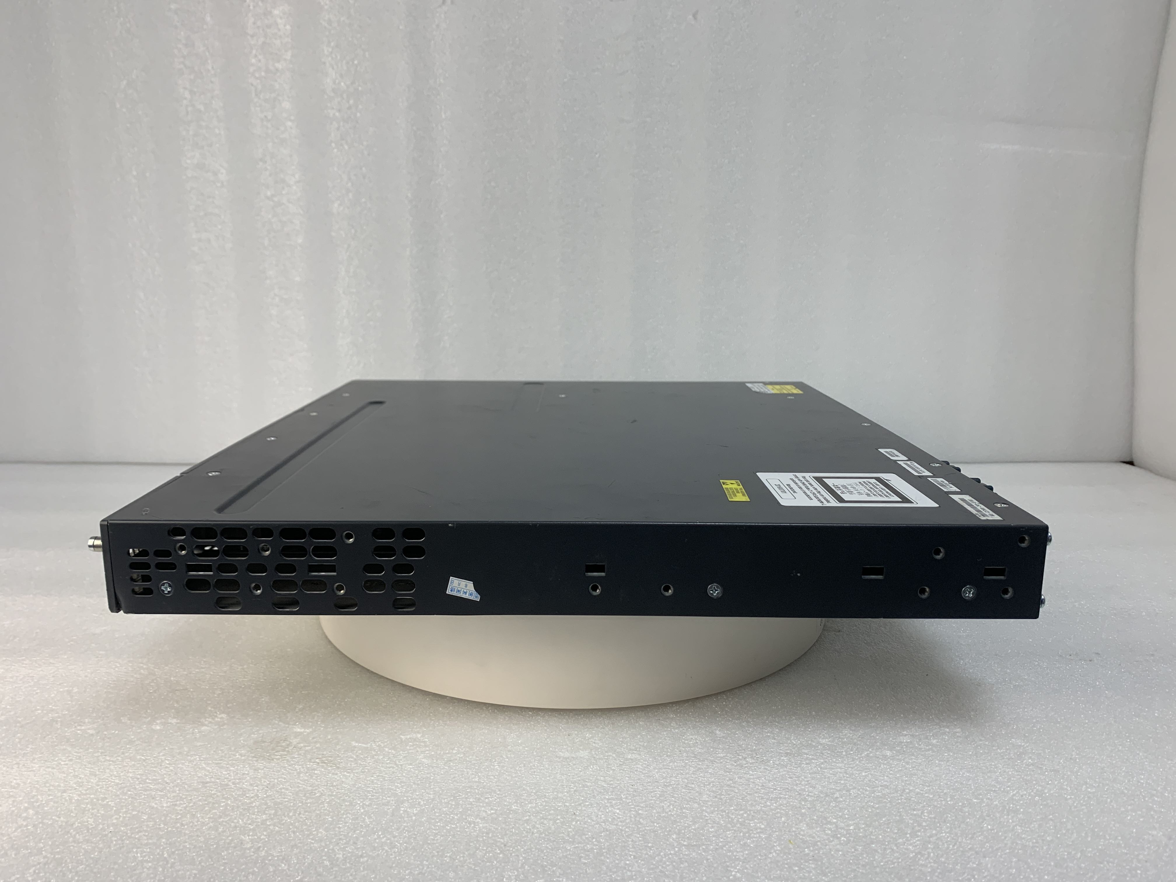 WS-C3750X-24P-S 3750-X PoE Switch Layer 3 24 X 10/100/1000 Ethernet PoE Ports and Networking for Your Business Expansion
