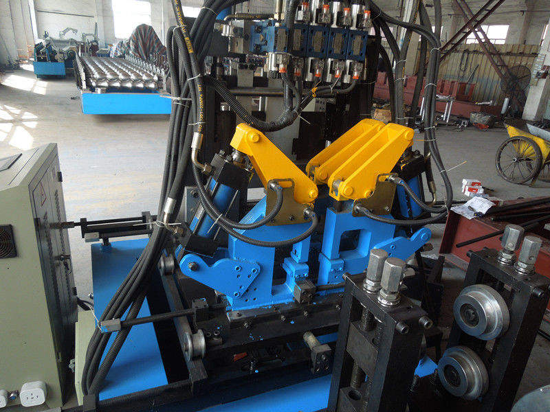 Gcr15 Roller / Chain Drive PLC Control CZ Purlin Roll Forming Machine