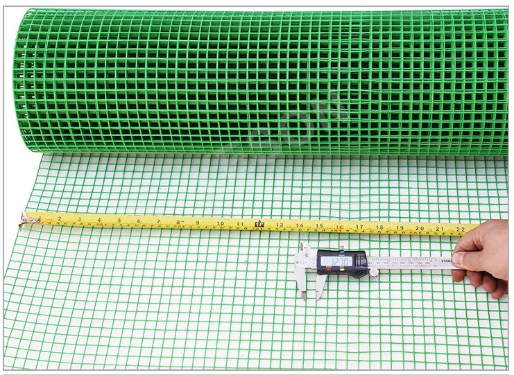 Iron 3*3 welded Welded Wire Mesh rolls pvc coated welded wire mesh farm fence