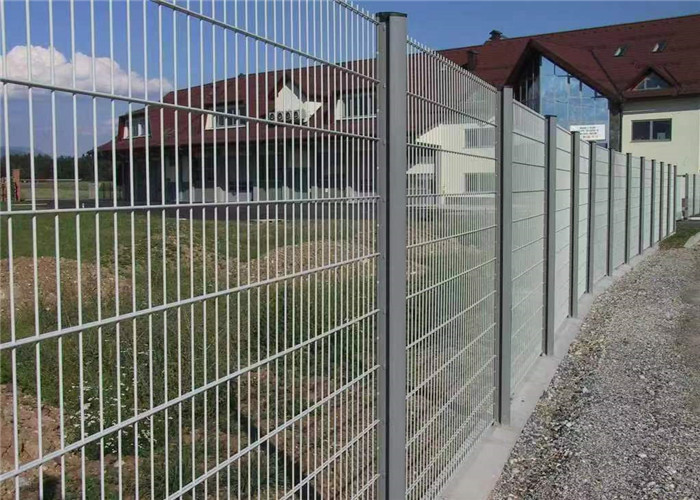 Hot Sales Twin Wire Mesh Fence Panel For Garden Fence With Peach Post