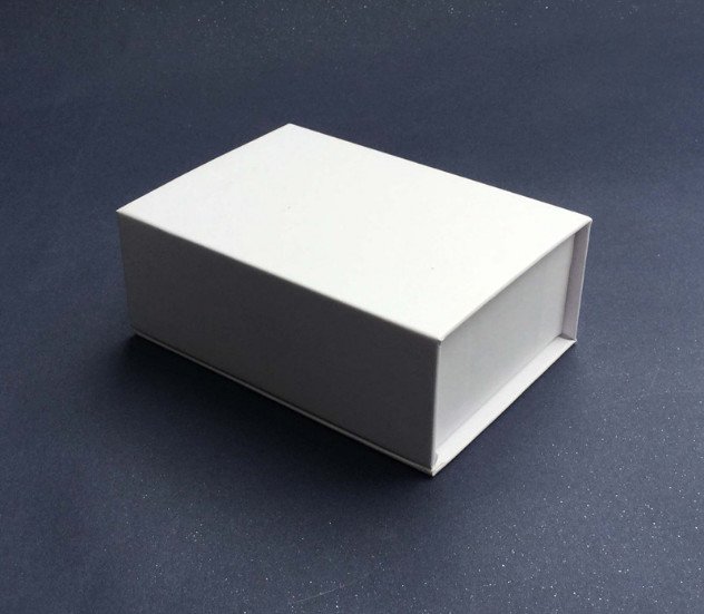 Manufacturers order white flip box, cosmetics craft flip box, jewelry packaging paper hard box
