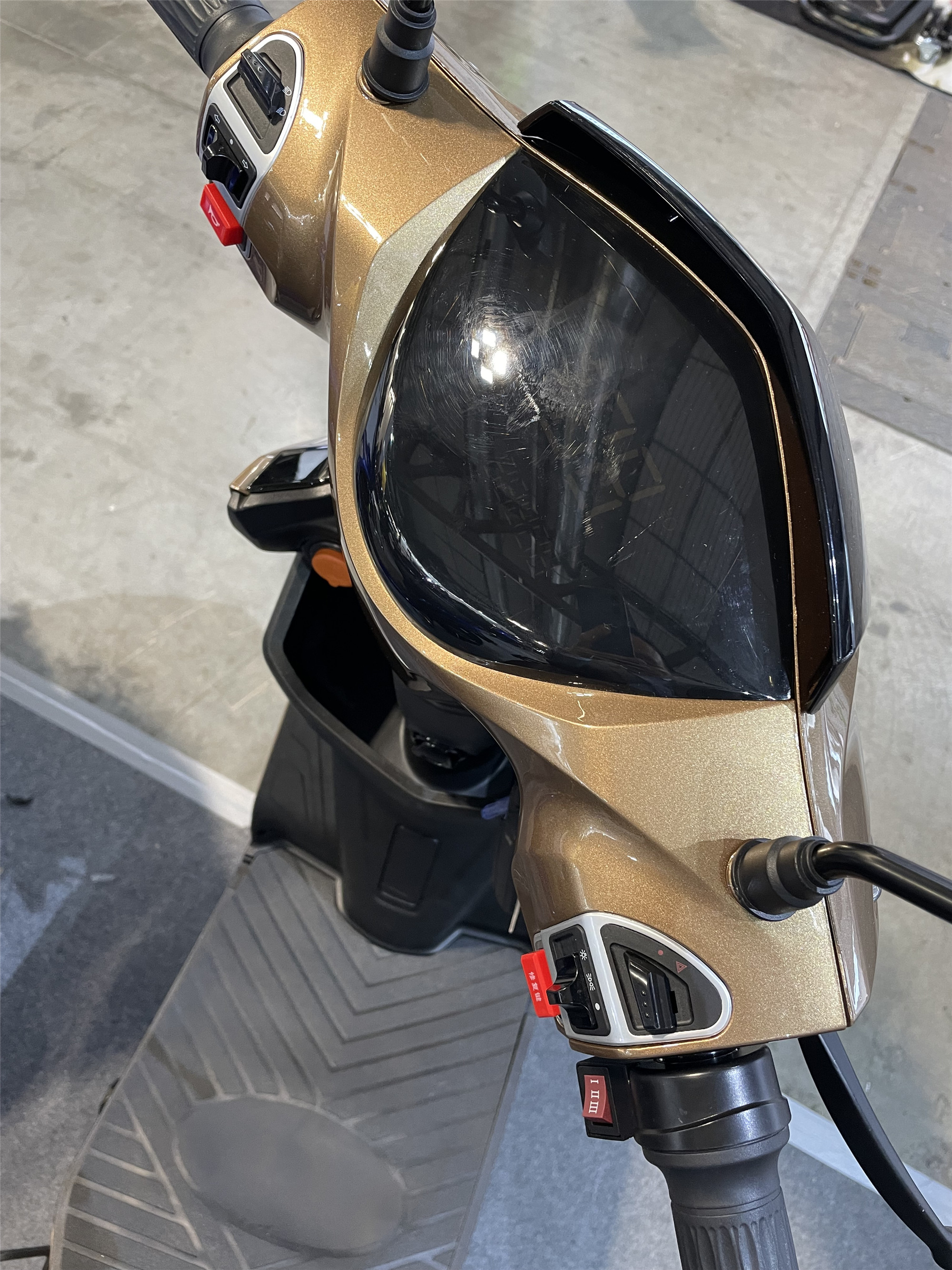 NO Foldable 800W 48V E Moped Scooter With 20Ah Lead Acid Battery EEC Certification