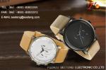 A simple and fashion style sprots watches men watches with PU leather band.