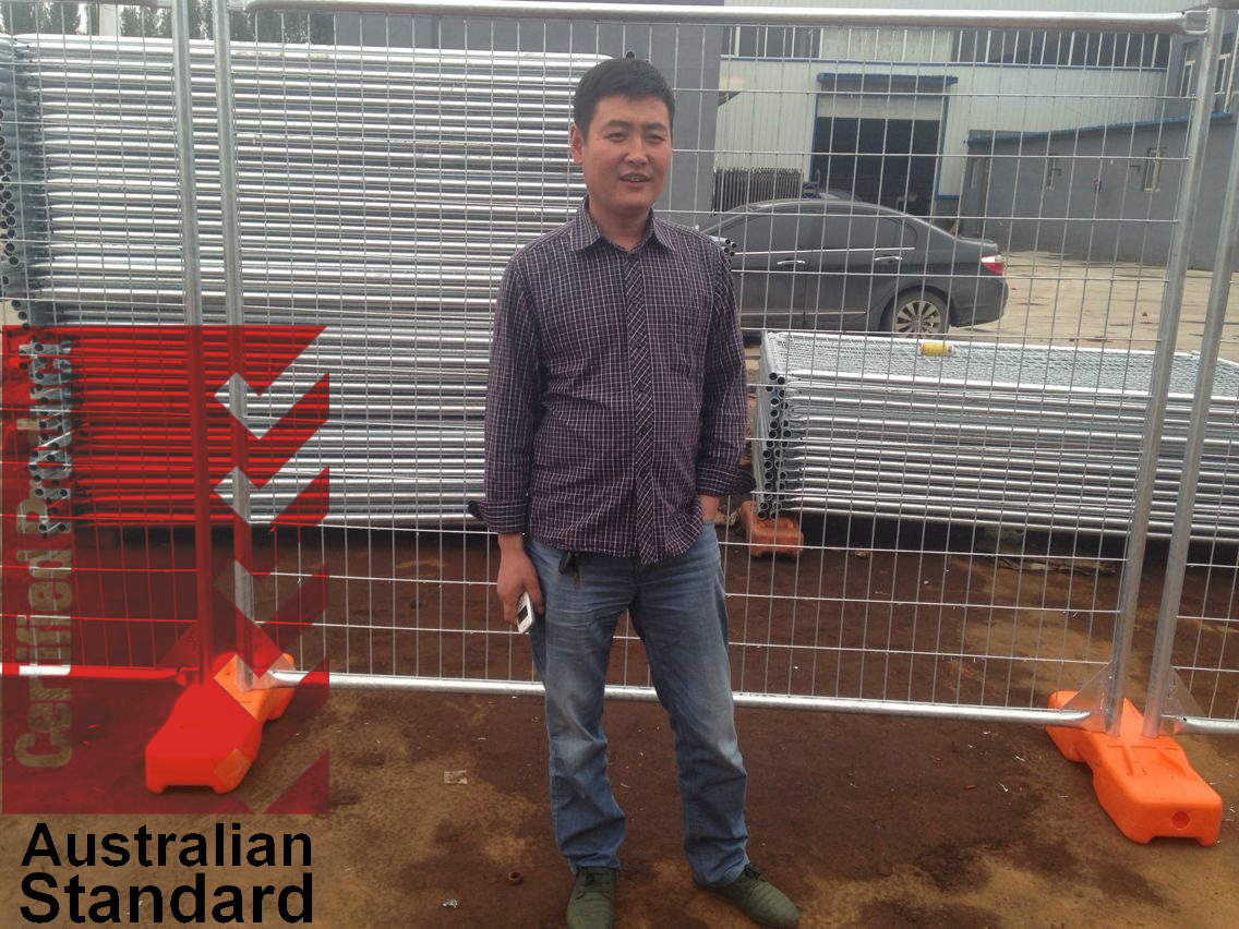 Q235 Steel Temp Fence Panels Galvanized Chain Link Panels For Sporting Events