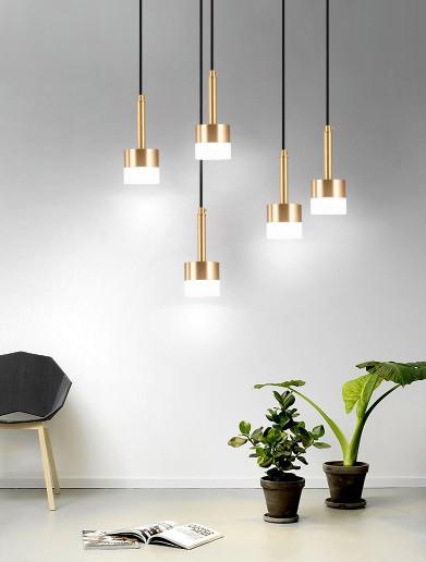 Modern stylish aluminum + acrylic ceiling lamp Applicable to living room dining