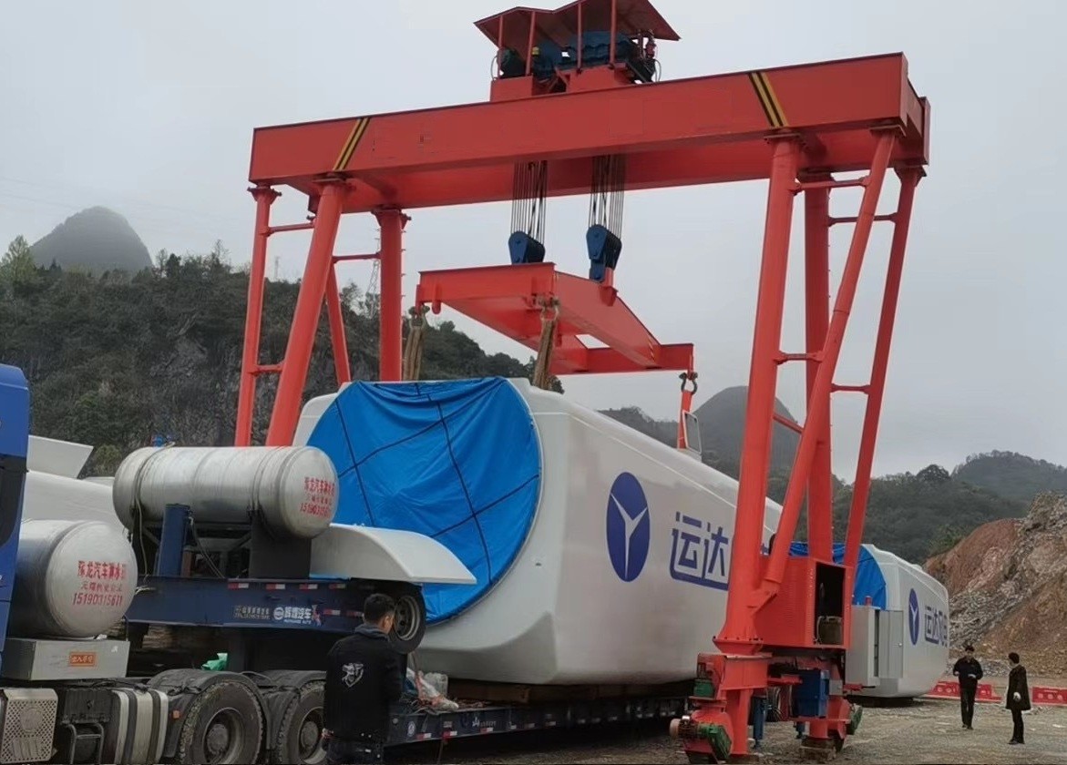 100 ton tyre crane、Wheeled walking gantry crane、Wheeled mobile gantry of gantry crane、Tire crane for wind power construc