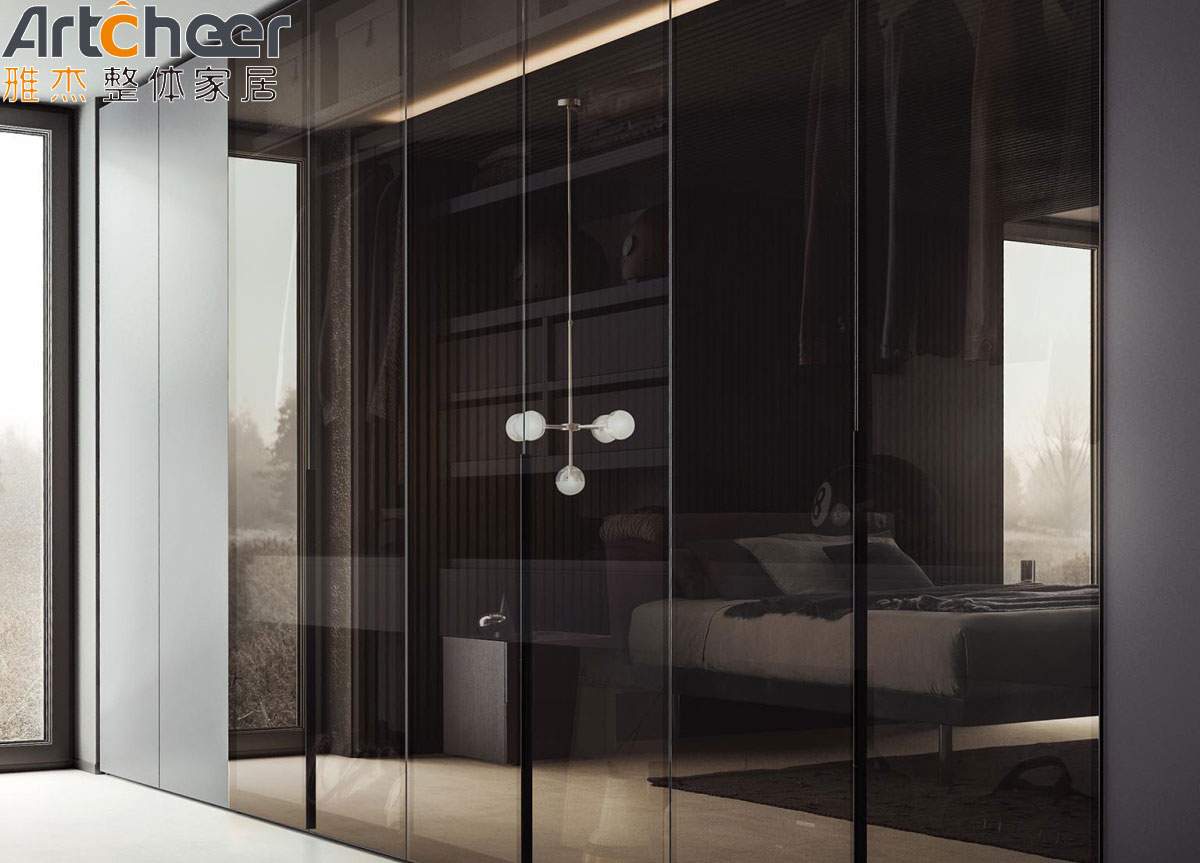 Customize Size Wooden Hinge Door Bedroom Wardrobe Design for European Market in Wood