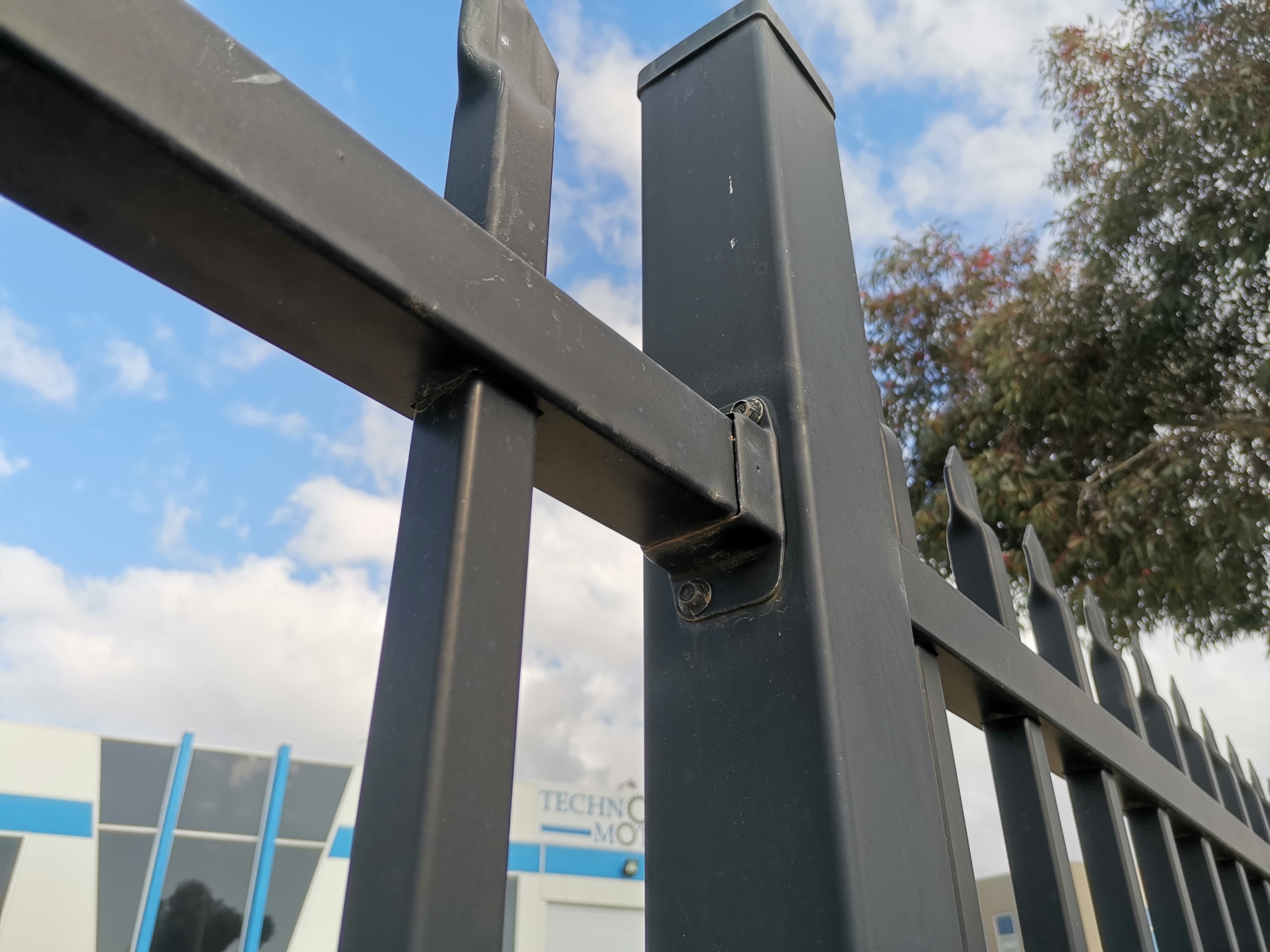 Garden Decorative 2530mm Metal Tubular Fencing Black Security Wrought