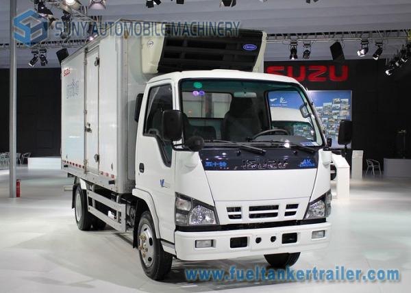 Quality ISUZU 4 X 2 3 Tons Food Refrigerated and Freezer Truck for sale