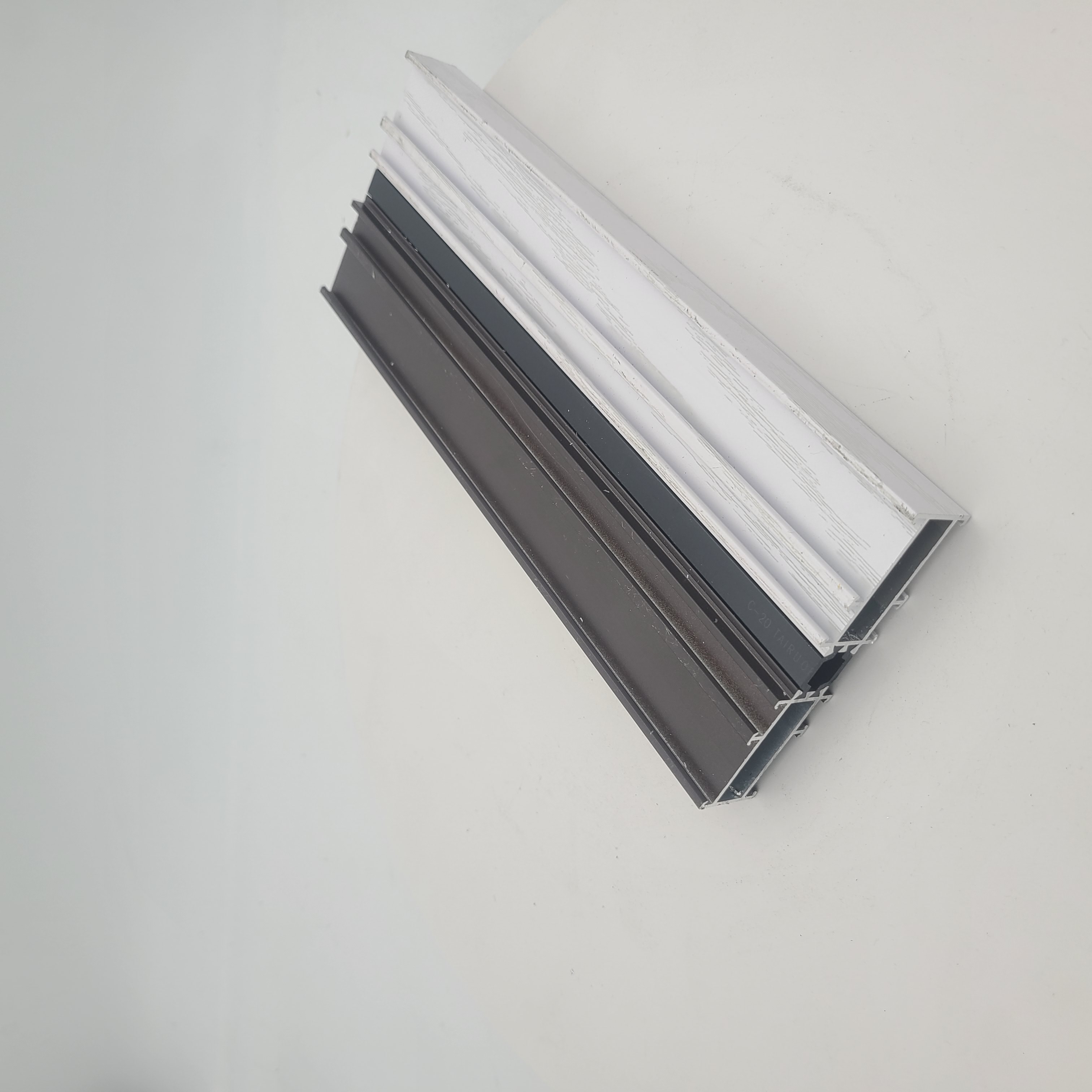 Aluminium Window Profiles Customized Champagne Anodizing Professional Extrusion Aluminum Profile