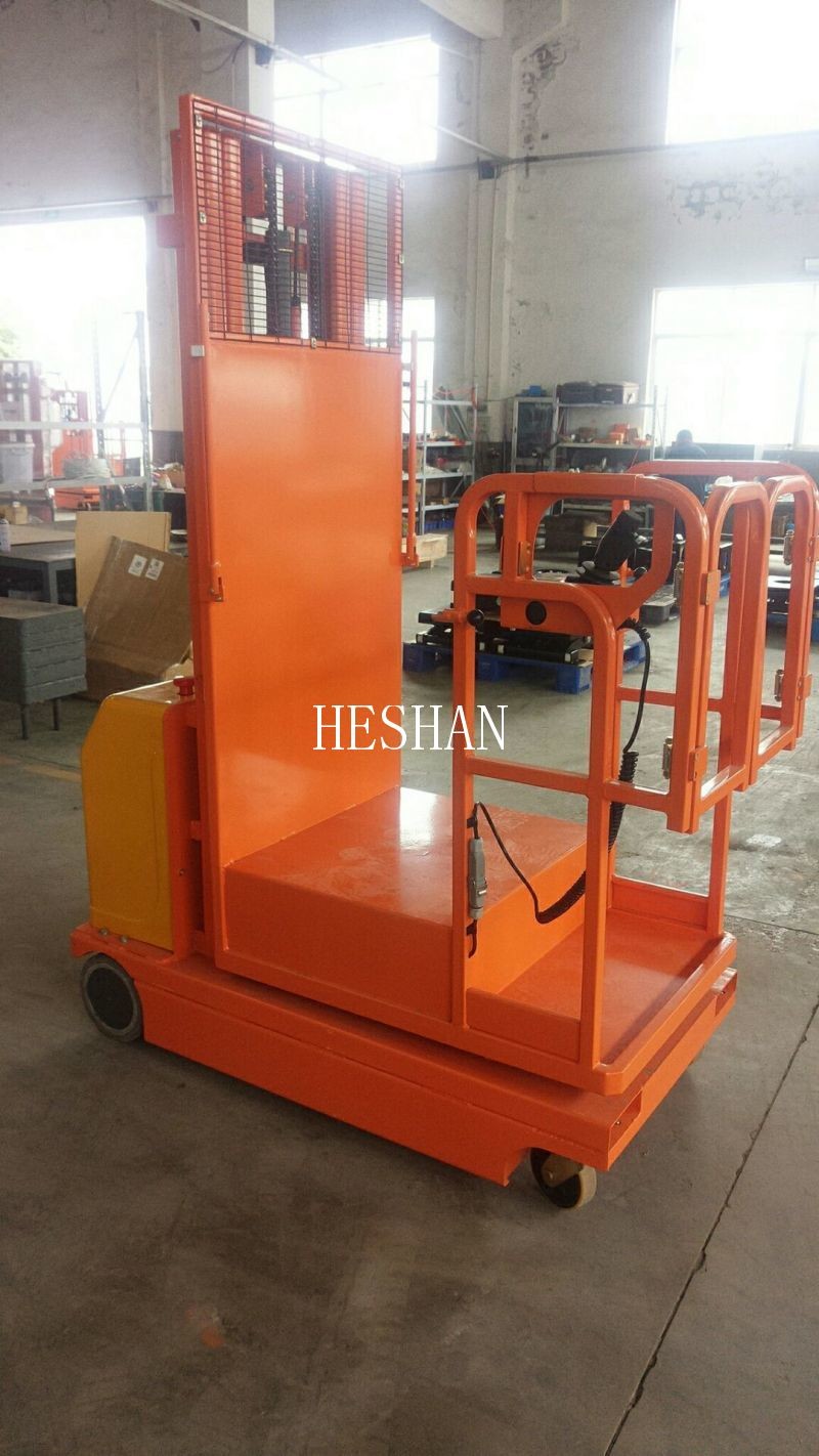 Low Level Electric Man Up Order Picker Truck 200kg Loading Capacity