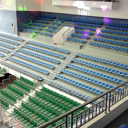 HDPE Plastic Backrest Chair 300mm Row Retractable Bleacher Seating Green Color