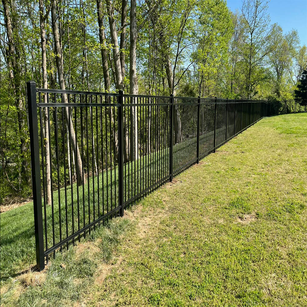 19x19mm Vertical Pipes Backyard Protection Tubular Fence Black Or Customized Color
