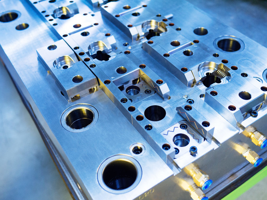 Professional Custom Plastics Injection Mold With 3D Design