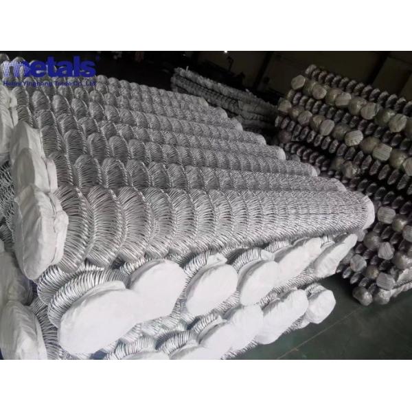 High Quality 6ft 8ft Diamond Mesh Chain Link Cyclone Wire Fence Hot Dipped Galvanized Wire Fence