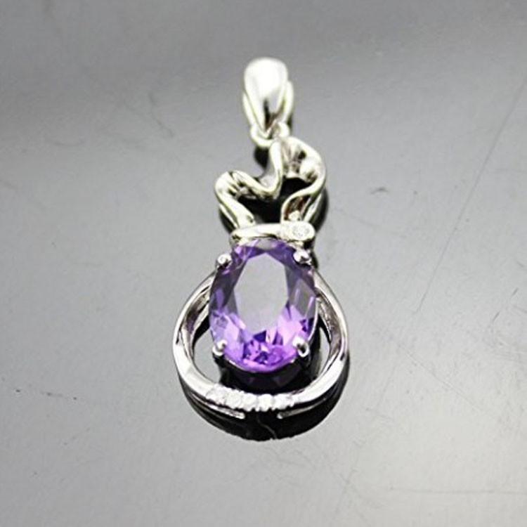 Sterling Silver 7X9mm Oval aRuby Cubic Zirconia Pendant Jewelry (P16)