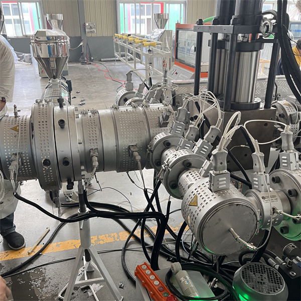 PPH PPR Three Layers Pipe Extrusion Machine Plastic Multi Layers Tube Production Line