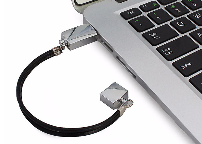 Silvery Metal USB Flash Drive With Keychain String High Storage Capacity
