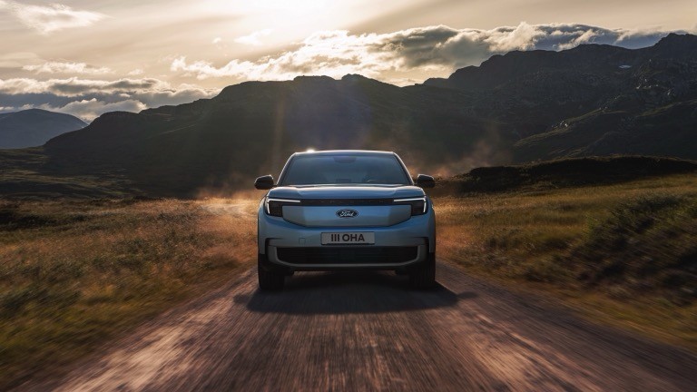 Ready To Go Pure Electric Crossover Ford Explorer AWD With 532km WLTP 250kw/340P.s Motorpower And Top Speed 180km/h