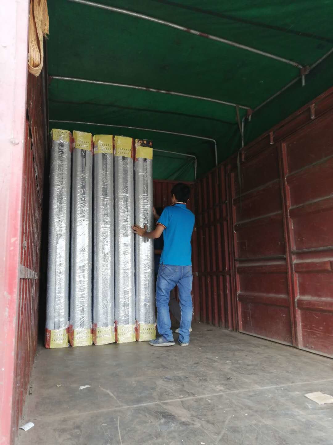 Eco Friendly Shipping Container Toilets , Temporary Prefab Mobile Toilet Container