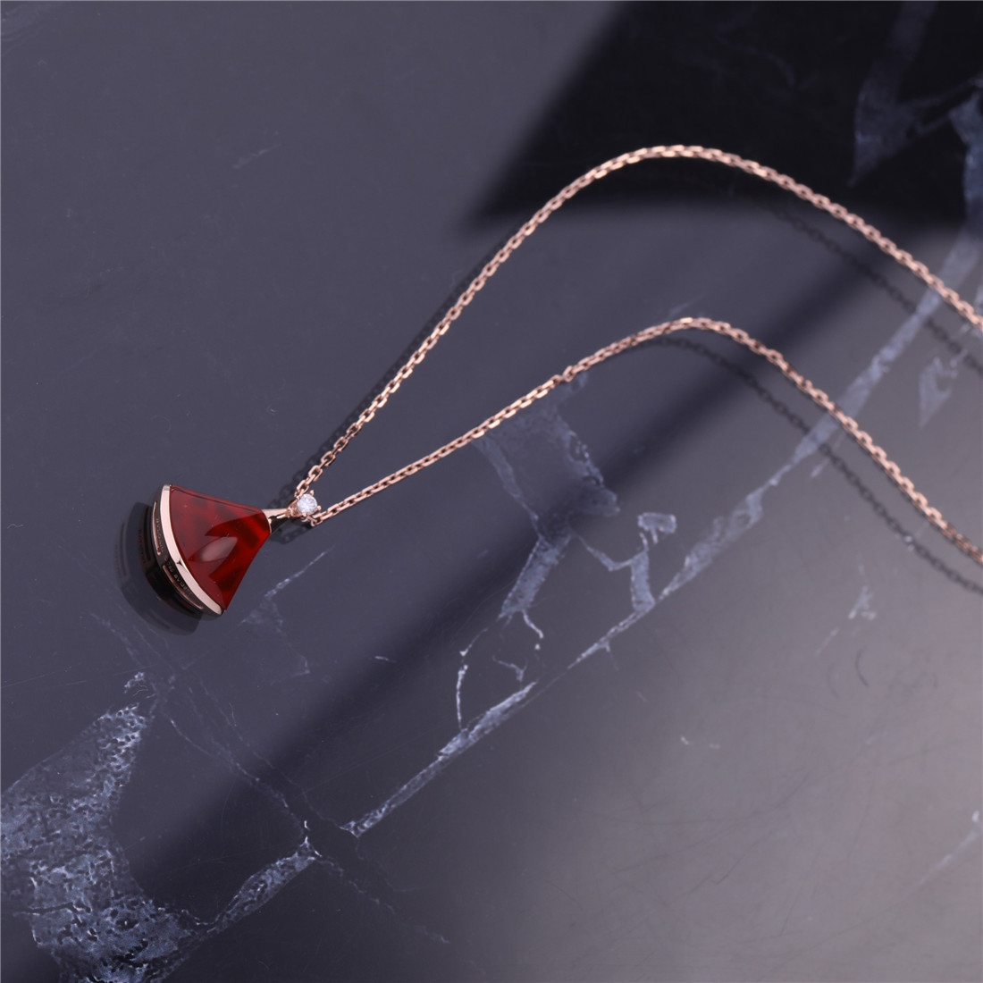Luxury Gold Jewelry DIVAS' DREAM Carnelian Necklace in 18K Rose Gold Pendant set with one diamond