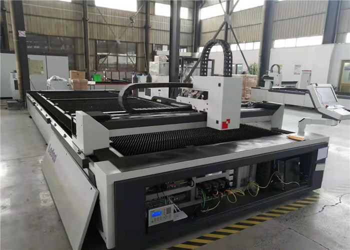 LEDAN CNC Fibre Laser Cutting Machine Automatic Exhange Table For Feeding