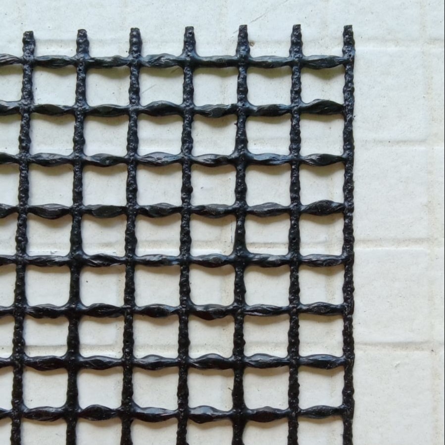 Industrial Grade PVC Coated Polyester Mesh Geogrid For Railway Or Soft Soil Foundation