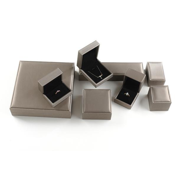 Custom Logo Printed Small Packaging Boxes Paper Ring Necklace Bangle Jewelry