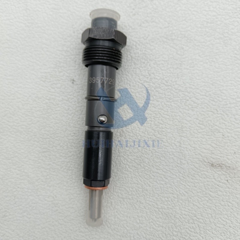 Fuel Injector 3957729 4089469 for Komatsu 6B5.9 6D102 Diesel Engine PC200-7