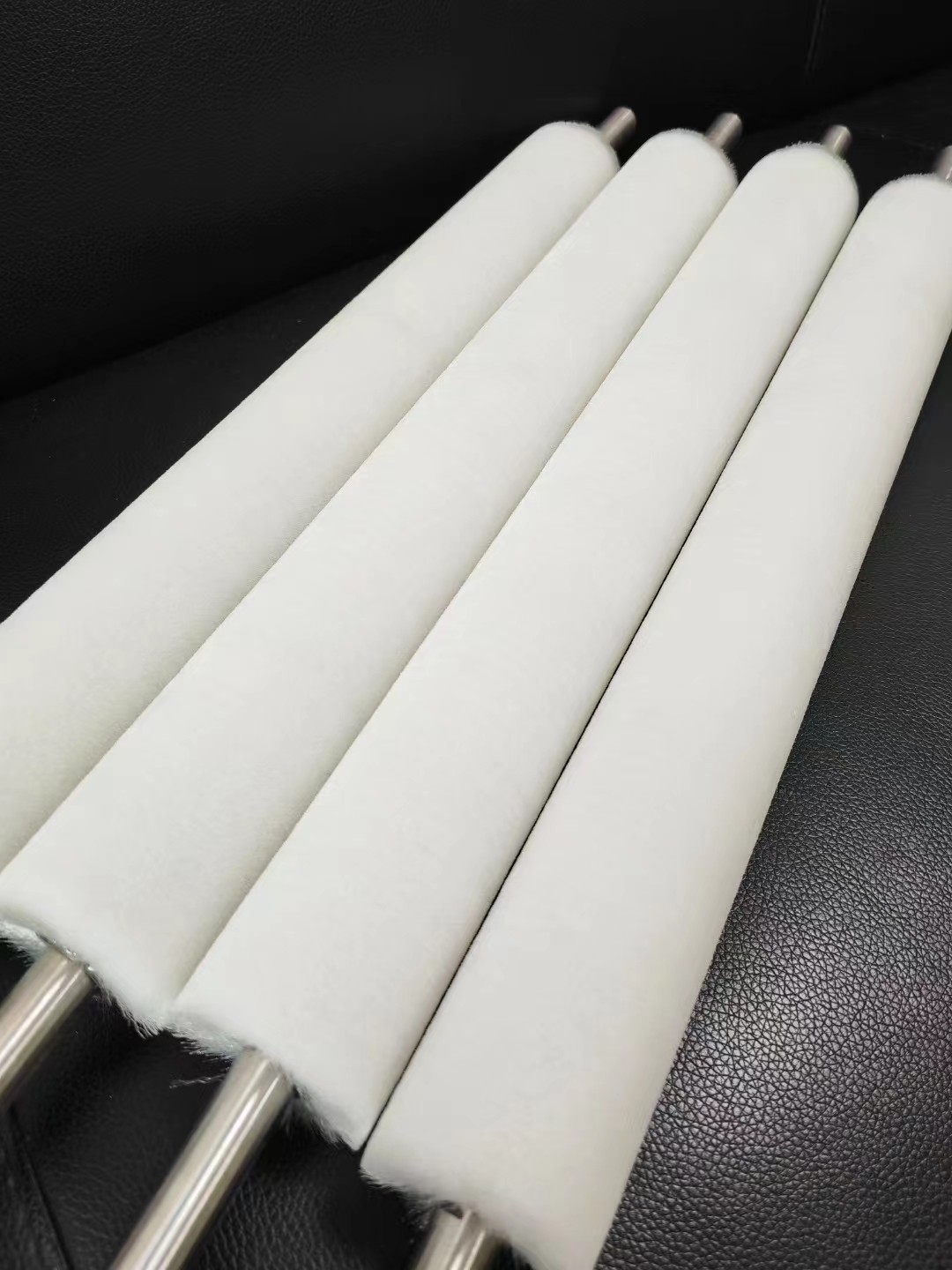 Liquid Crystal Glass Cleaning Brush Roller Mobile Phone Glass Cleaning Brush