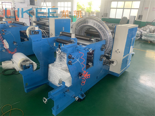 Foil Roll Cutting Machine 0.5-0.8Mpa Air Supply 400-500 pcs/row Working Speed