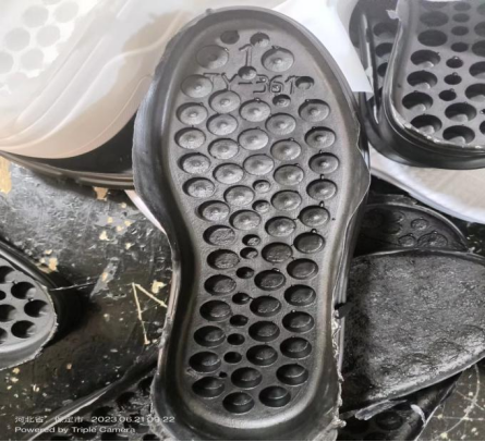 High Dilution Water Based Polyurethane Foam Release Agent For PU Shoe Sole