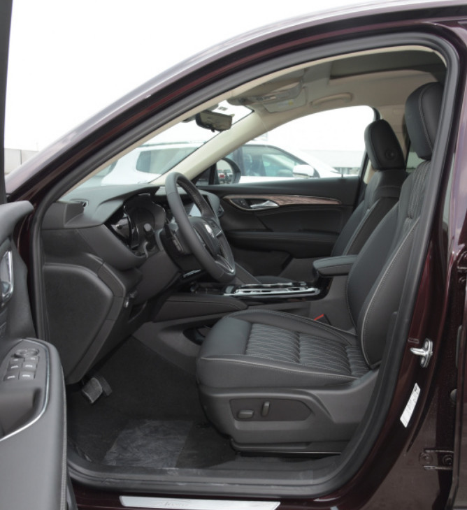 Buick Envision Plus Avenir Seven Seat Version 9AT Medium Suv 5 Door 7 Seats