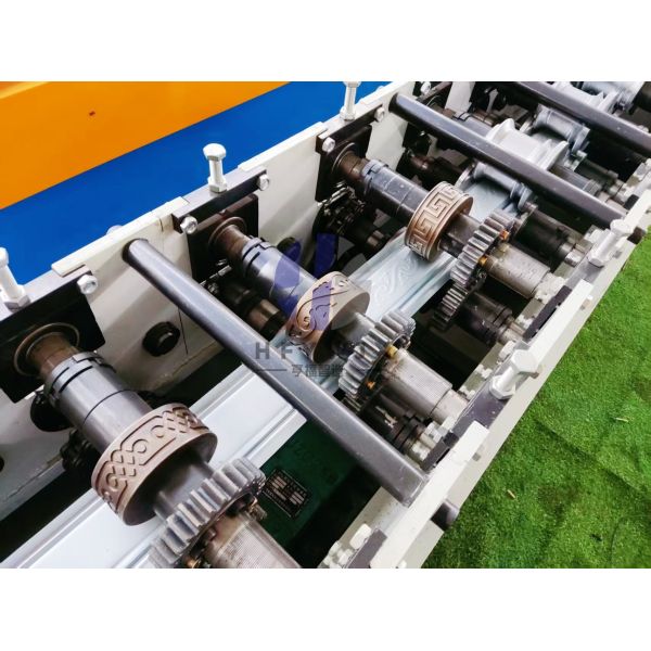 Heavy Duty Stable Performance Roller Shutter Door Roll Forming Machine 6m/Min