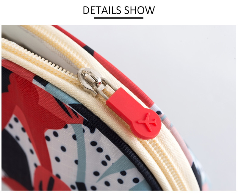 Water Resistant Shell Shape Polyester Cosmetic Bag For Trip