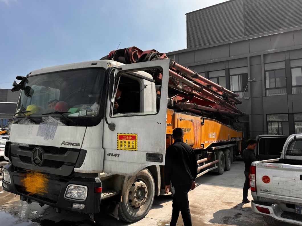 2013 Sy 56m Concrete Pump on Benz Truck Concrete Boom Pump