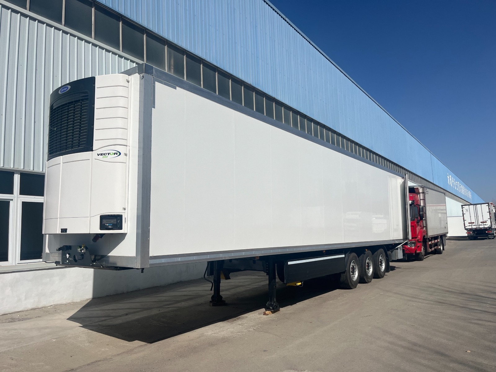 Suspension Mechanical CIMC 3-axle Cold Chain Frozen Refrigerated Trailer