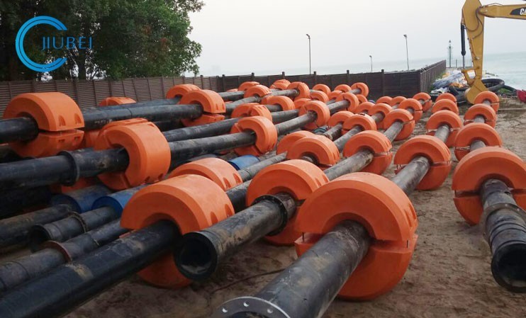 Impact Resistant HDPE Pipe Floater In Yellow/Orange With Rotational Molding Production