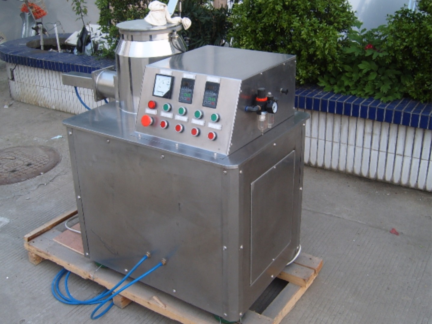 300 Kg Batch Wet Mixer Tablet Granulation Machine Tablet Production Lines
