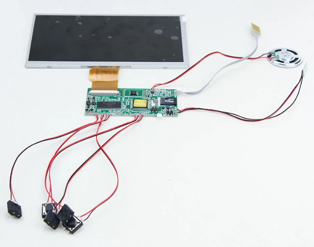 7 inch TFT LCD display video module with control buttons used for custom POP video display