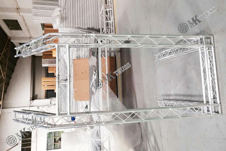 100*100*1500mm Aluminum Line Array Lift Stage Truss Tower for Outdoor Event Equipment