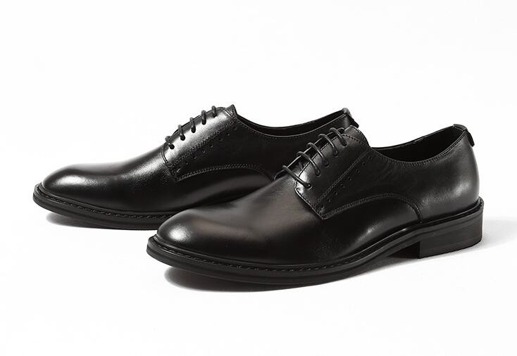 Fashion Embossing Mens Leather Dress Shoes Brown Round Toe Standard Dance Shoes