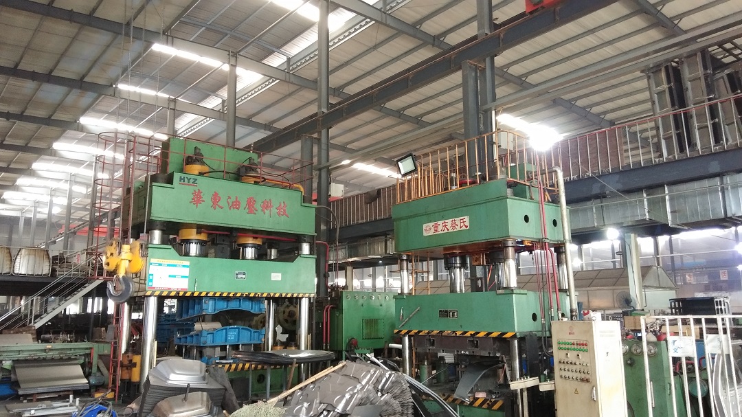 DAYANG Tricycle Automobile Heavy Duty 800cc Water-Cooled Engine Spare Parts Transmission Gear Box