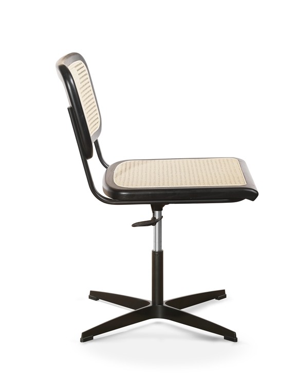 29cm Back Rattan Office Chairs 0.092CBM Cane Adjustable Executive Revolving Office Chair