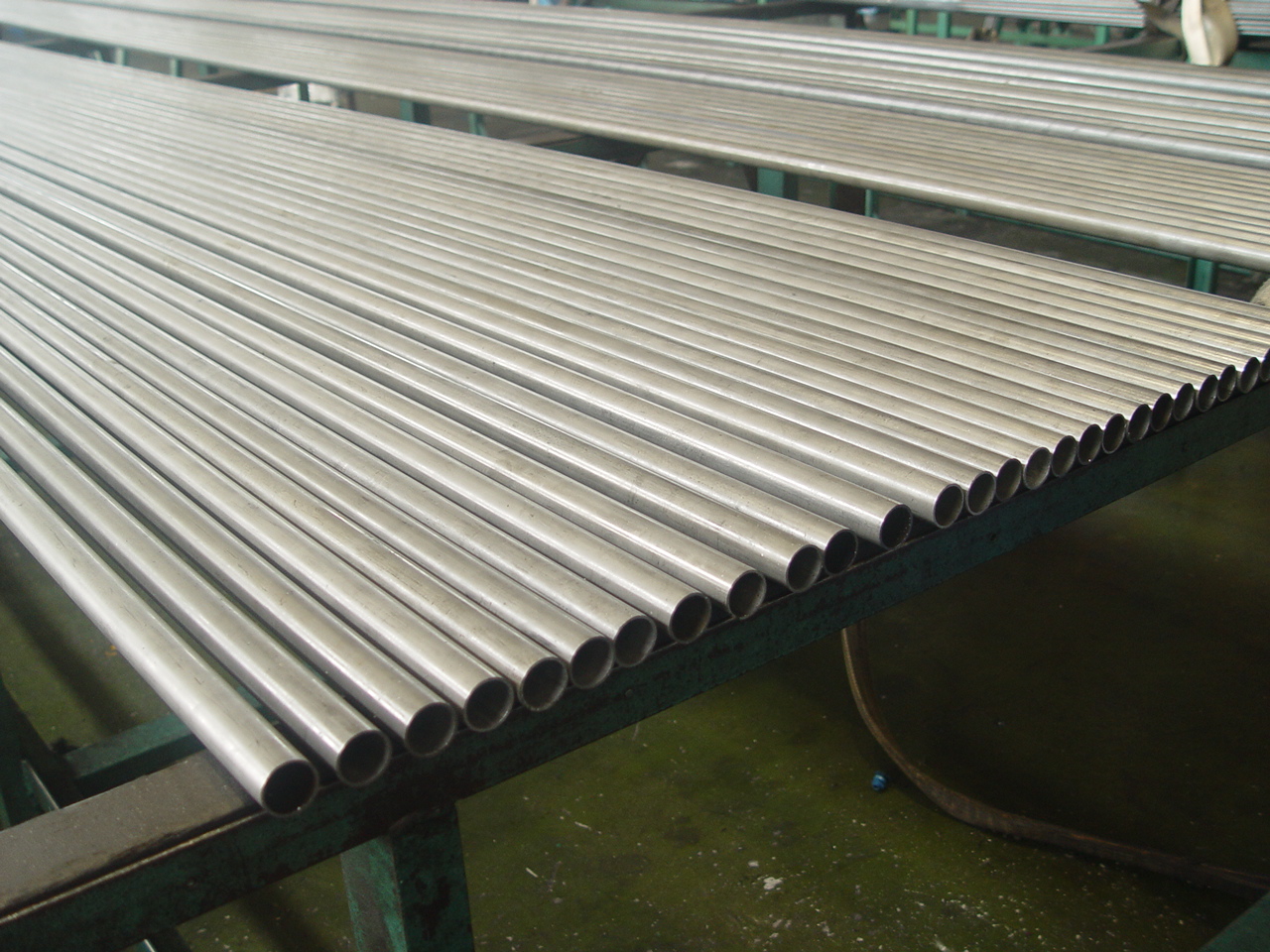 Seamless and Welded steel tubes for automobile mechanical and general engineering purposesng purposes  price