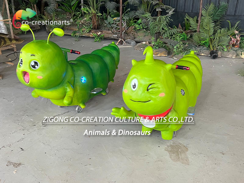 Kids Animatronic Caterpillar Scooter Customized For Plaza