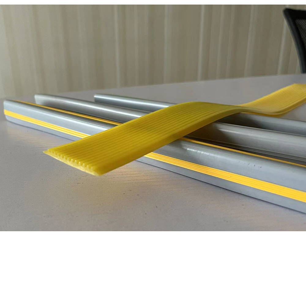Fireproof Anti Slip Vinyl Adhesive Stair Nosing Tread with Waterproof Rubber Trim
